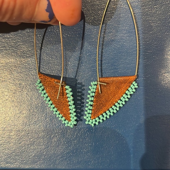 Leather beaded earrings - Picture 2 of 2